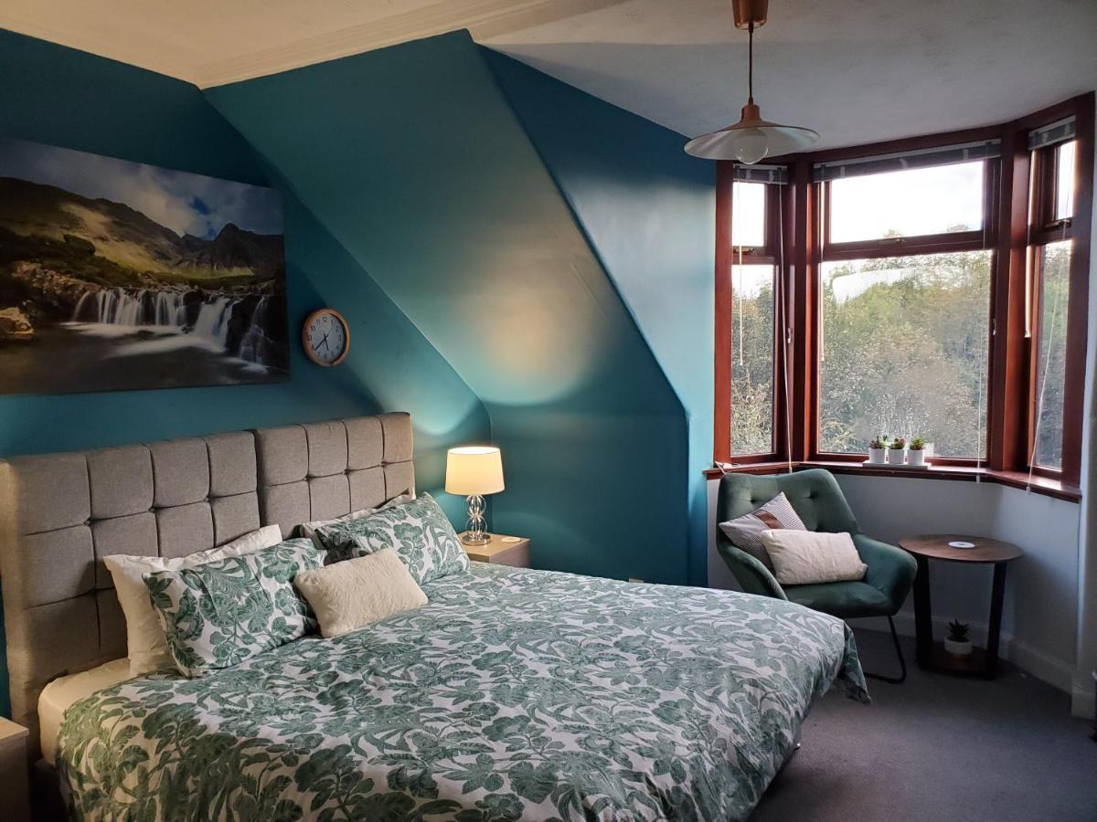 Carvetii - Mayhaven House - Tranquil Cul-De-Sac - 2 Bedrooms, Sleeps 4 Guests Dunfermline Eksteriør bilde